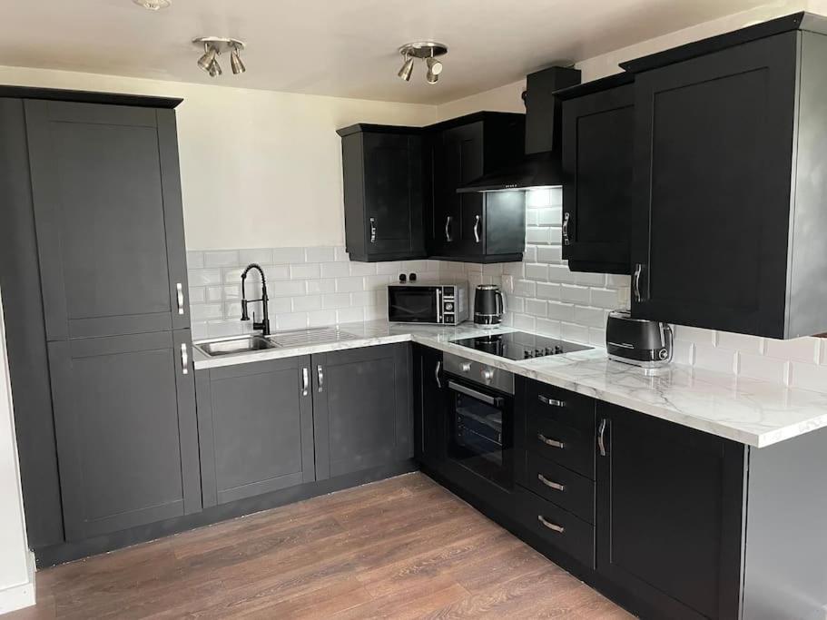 Stunning Central Apartment With Free Parking Sheffield Exterior photo